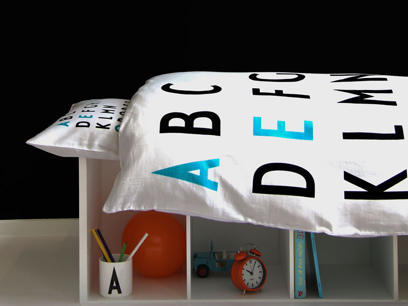 design-letters-bedding-1