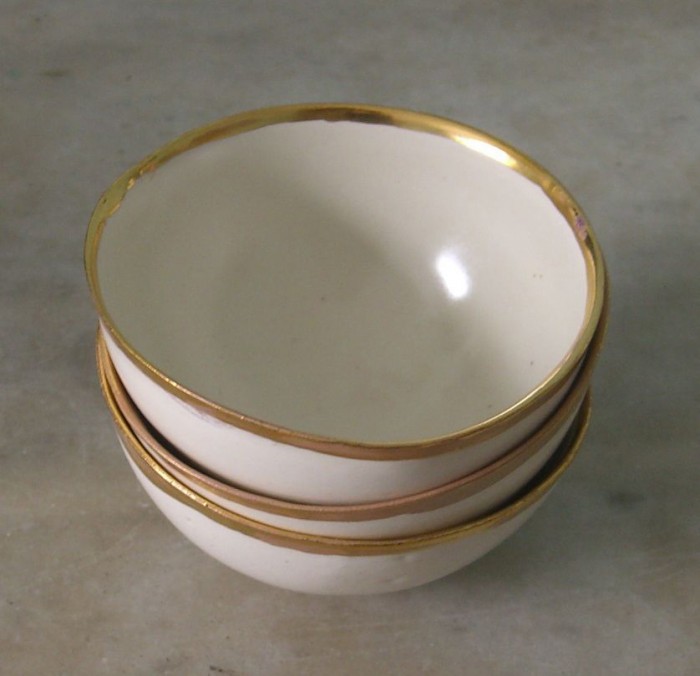 Small_gold_treasure_bowls_by_Fliff_Carr_priced_£36_from_www.cavalierofinn.com