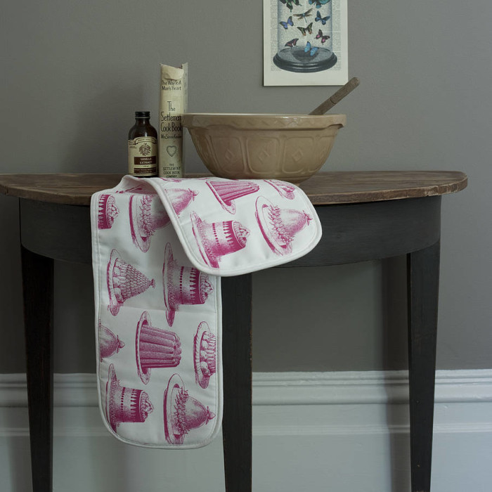 jelly print oven glove from roost living