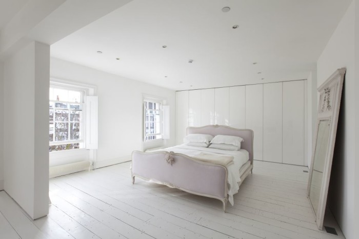 white bedroom painted floorboards from domusnova.com by clare rushton