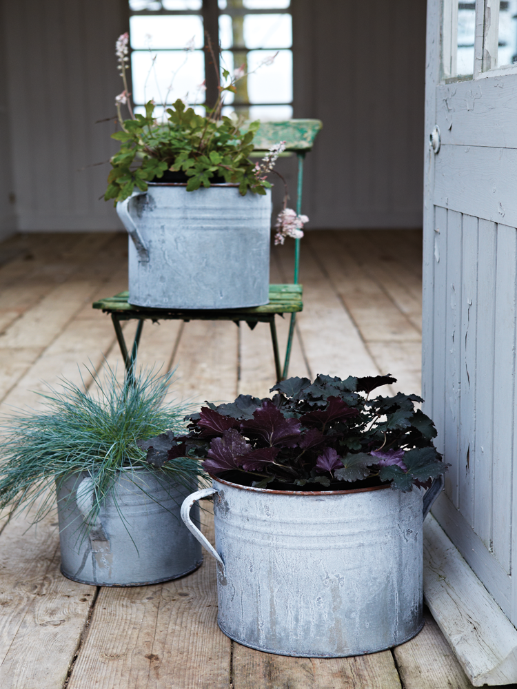zinc_planters_with_handles_g-3zplant_rt