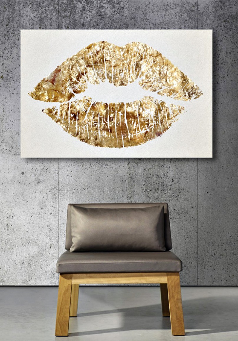 gold lips kiss print