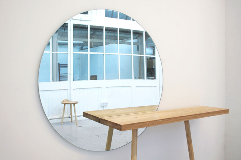 round mirror integrated dressing table