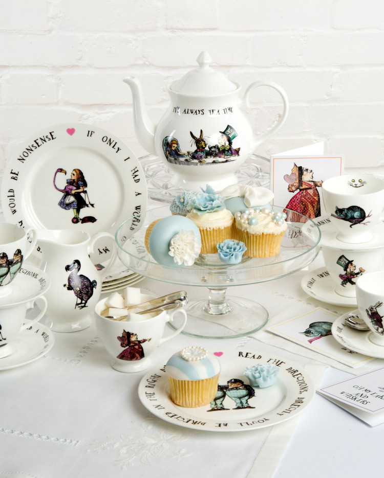 Alice in Wonderland Tea Set - Mad About The House