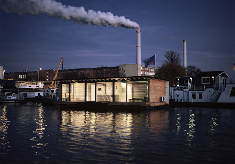 houseboat in berlin