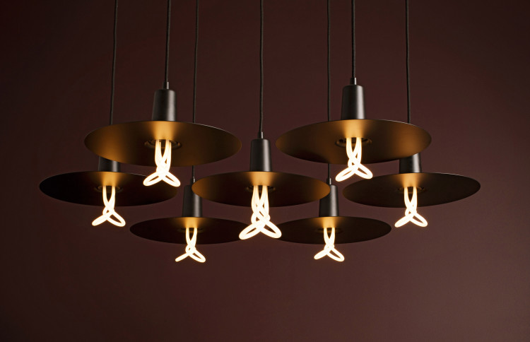 Plumen-Drop-Hat-Lamp-Shade-chandelier-001-3