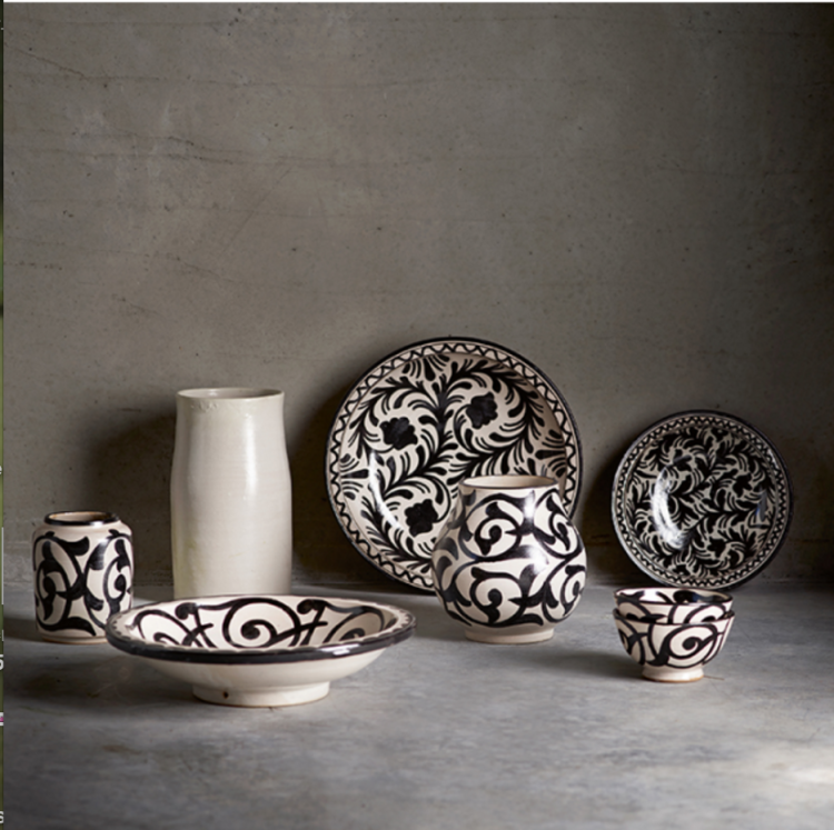 black and white bowls from design vintage