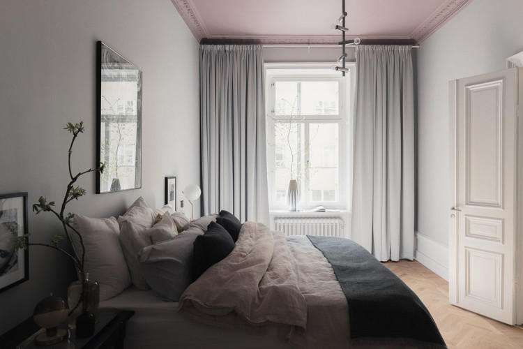 painted pink ceiling from wrede.se