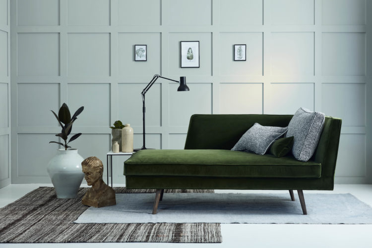 tallulah-chaise-upholstered-in-bespoke-designers-guild-velvet
