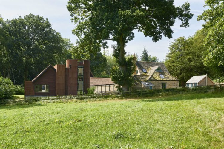 modern-extension-to-old-farmhouse