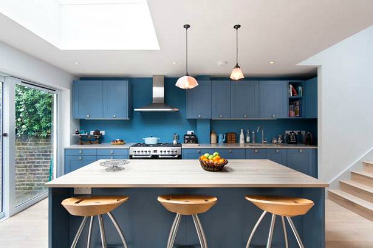 blue kitchen via domus nova