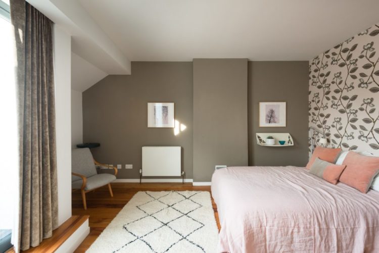 pink-and-grey-bedroom