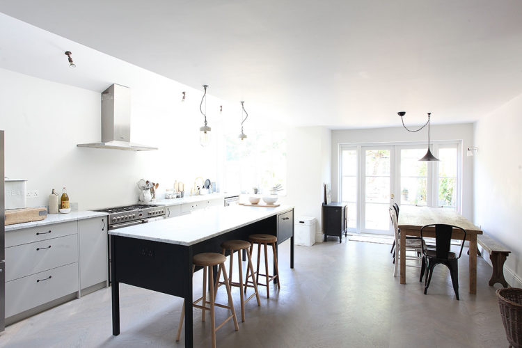 white black and wood kitchen via lightlocations