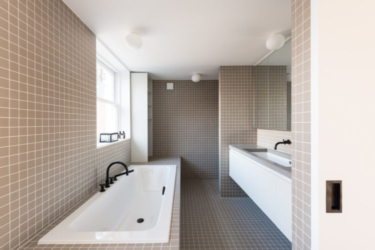 grey bathroom tiles