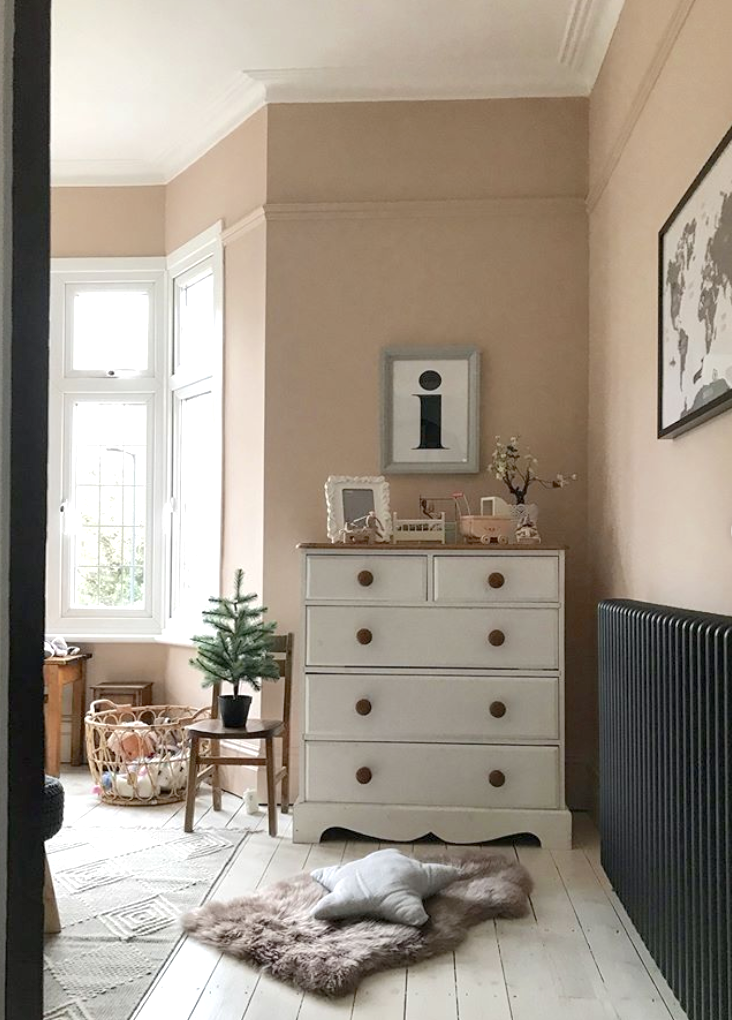 pink walls and black accents via @our_edwardian_home