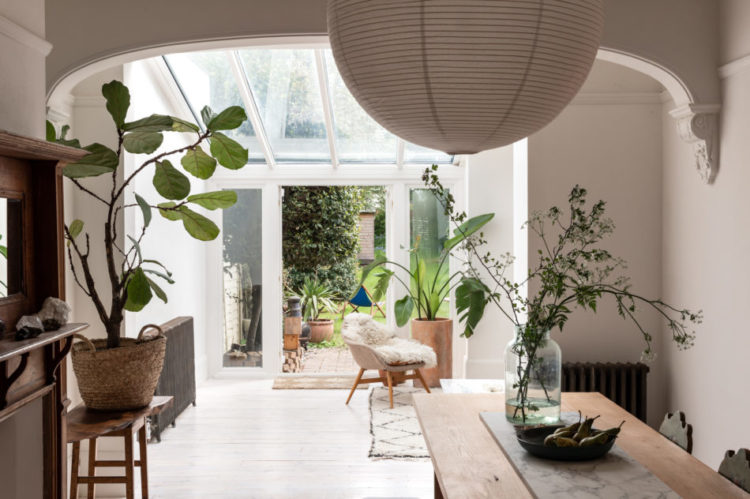 pale neutrals and plants via the modern house