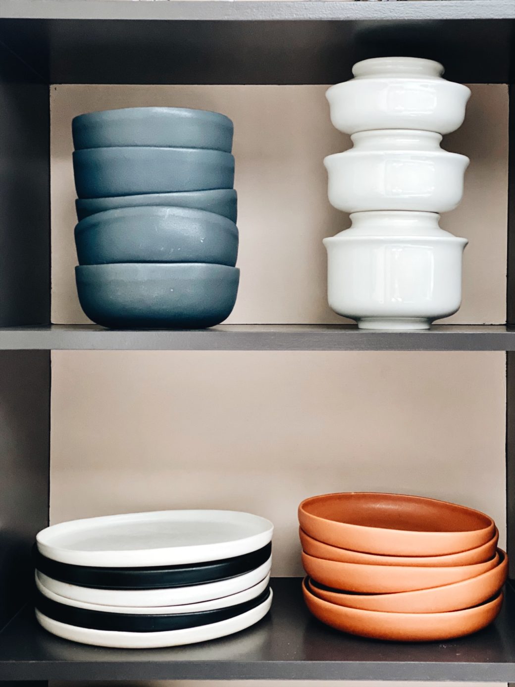 white hokan bowls via madaboutthehouse.com - Mad About The House