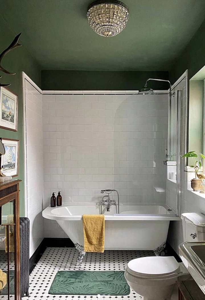 Benjamin Moore Peale Green in the home of @edwardianvictorian_home 