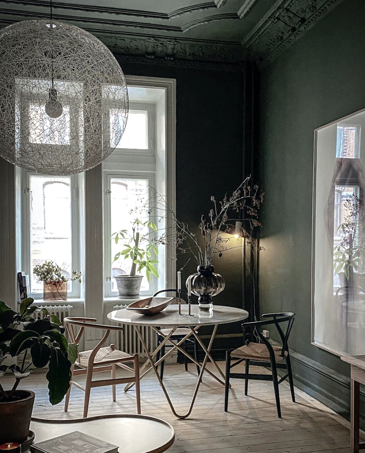 green dining room by sofie izard hoyer @izardhoyer