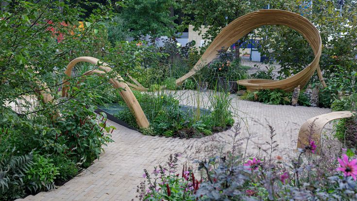 The BBC One Show and RHS Garden of Hope. Designed by Arit Anderson. Supported by BBC's The One Show. Feature Garden. RHS Chelsea Flower Show 2021. Stand no. 328