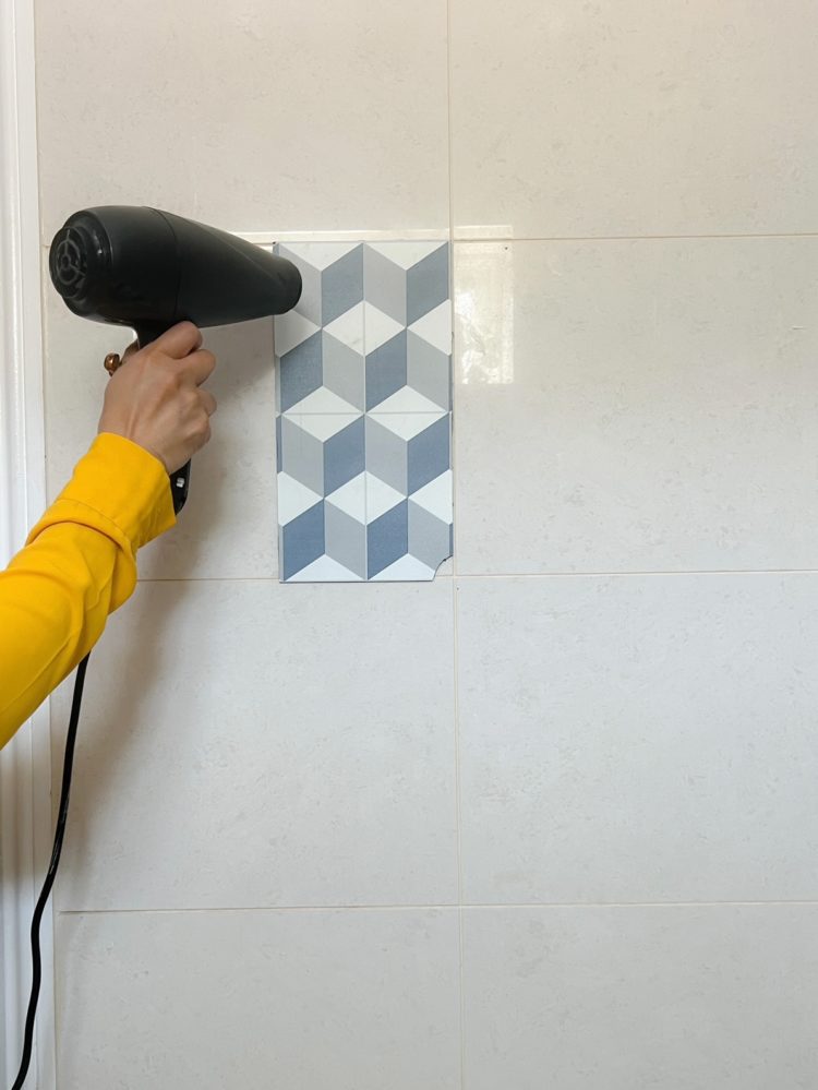 DIY rental tips: stick on tiles by @thepajaamhub