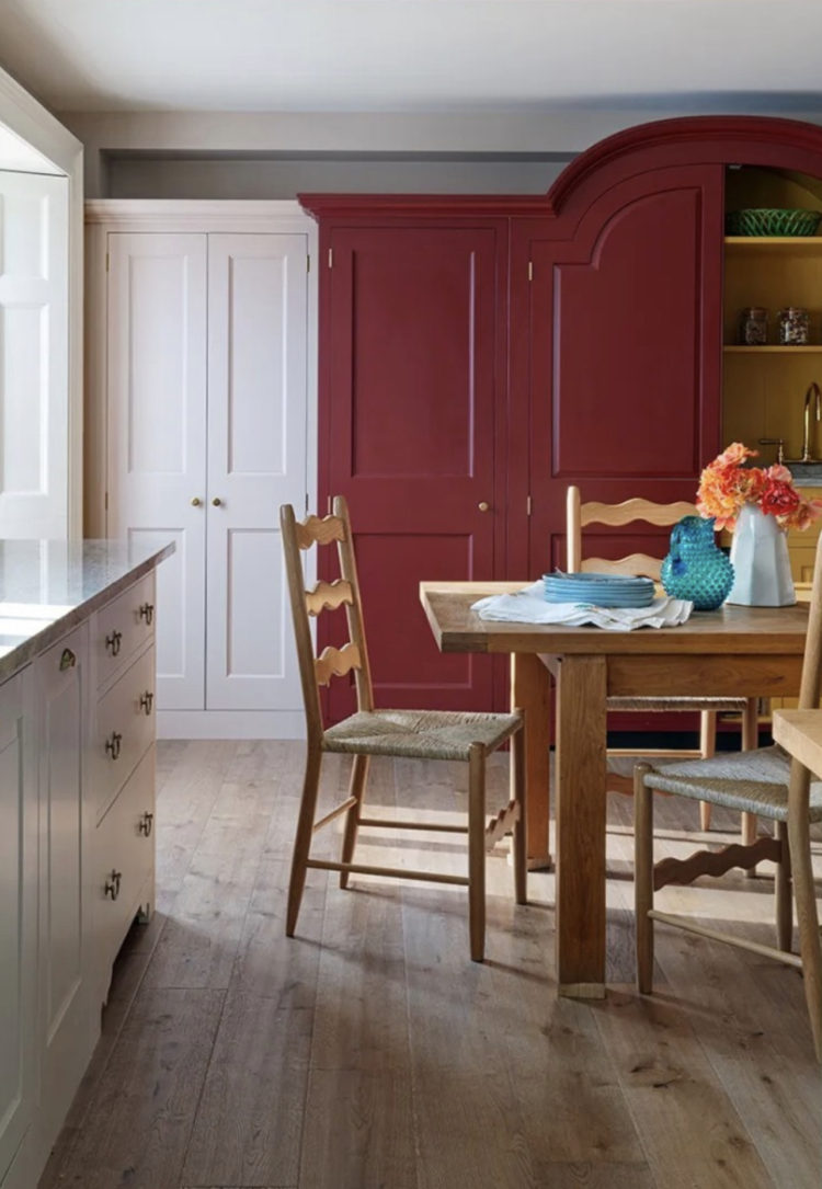 plain english kitchen designed by salvesen graham and shot by @simonbrownphotography