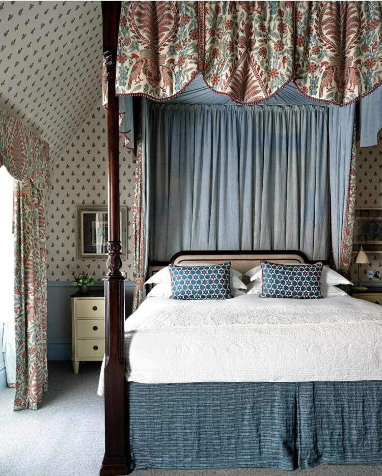 The new @coventgarden_hotel suite designed by @kitkempdesignthread shot by @louiseroehome